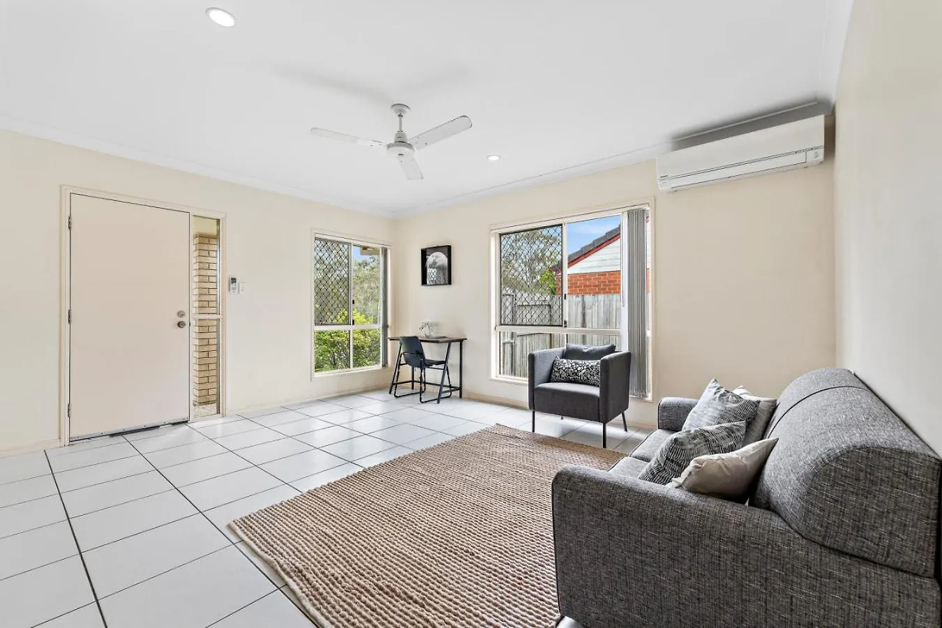Urban Escape Spacious Home In Rothwell Sleeps 8 Deception Bay
